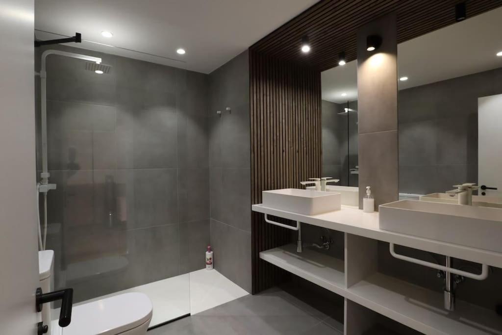 Notel Club - Precioso Loft En El Centro De La Ciudad Santander Esterno foto